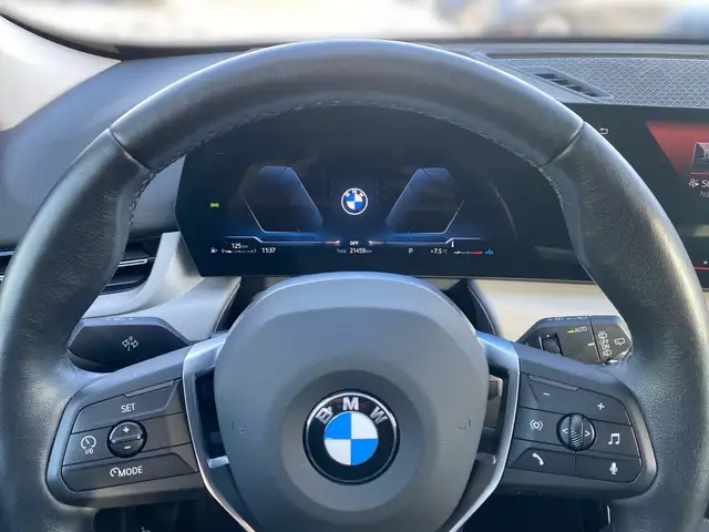 BMW X1 view 8