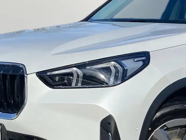 BMW X1 view 5