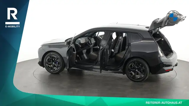 BMW Ix view 10
