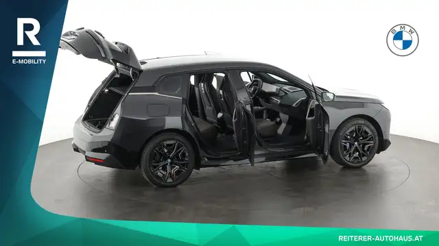 BMW Ix view 12