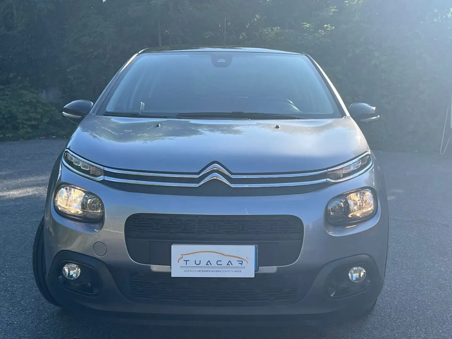 Citroen C3 1.2 PureTech 82 Uptown Grijs - 2