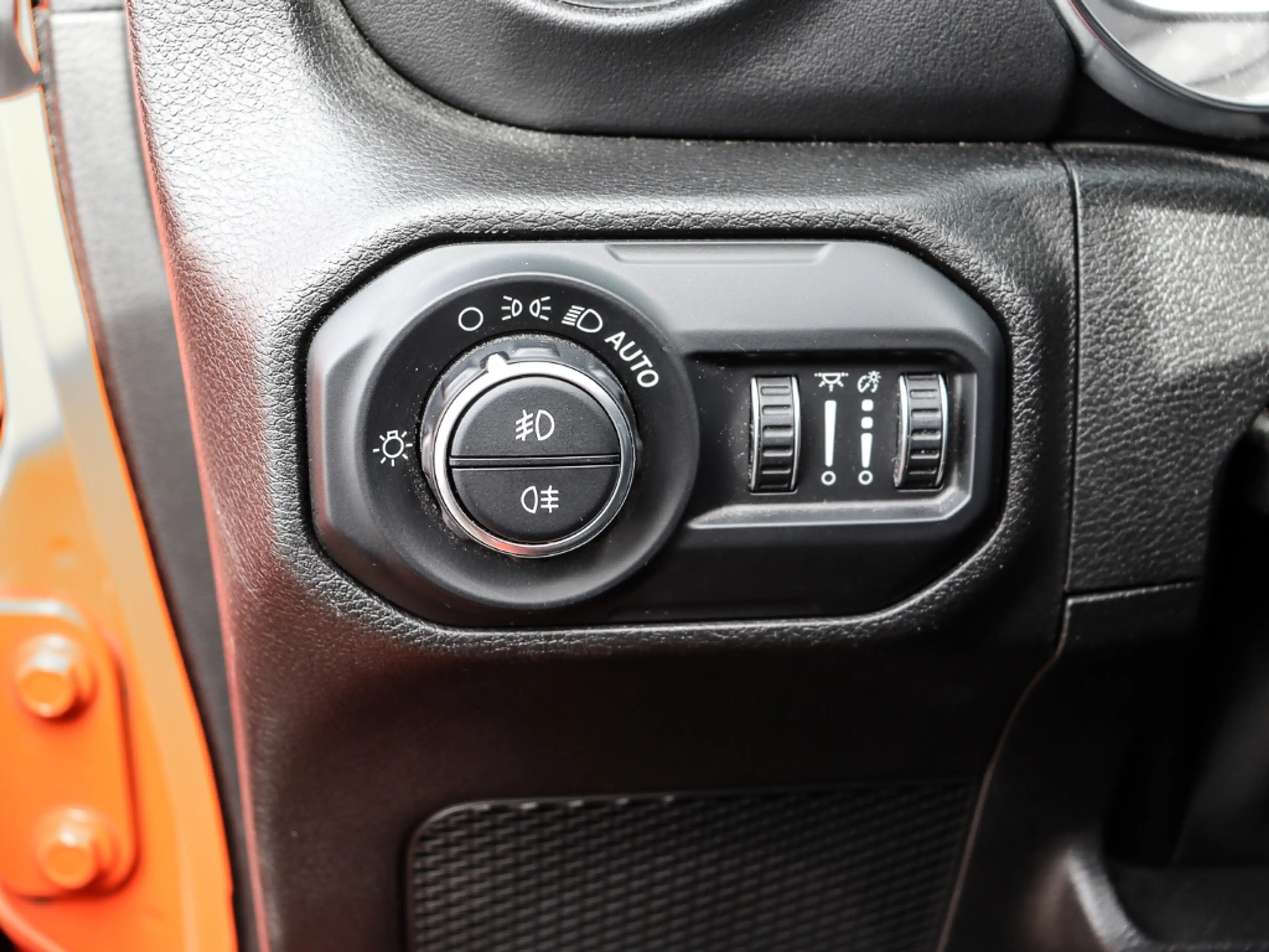 Jeep Wrangler Unlimited Sahara AHK-abnehmbar Navi Leder Soundsys — photo 13