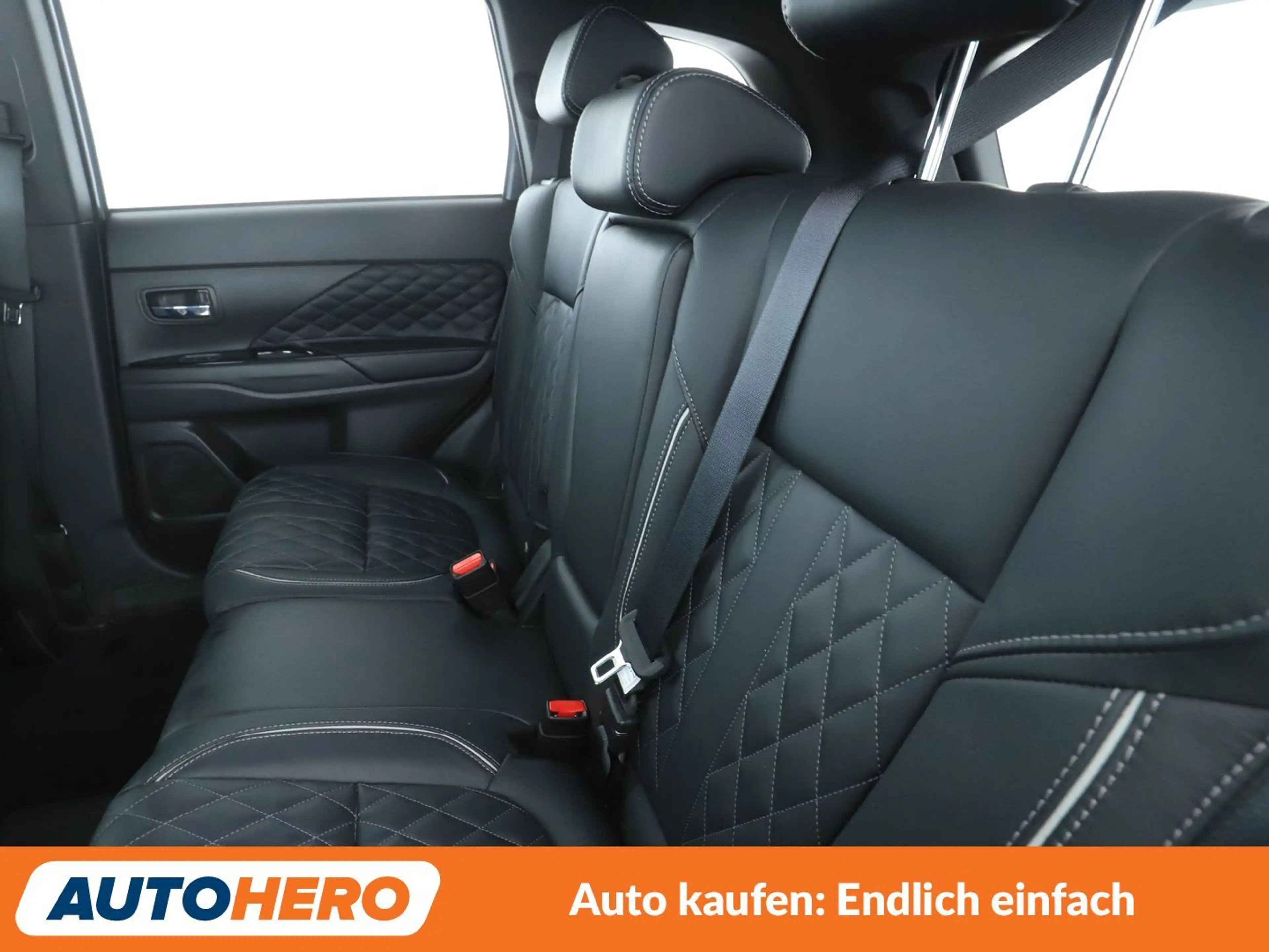 Mitsubishi Outlander 2.4 PHEV Top 4WD Aut.*NAVI*ACC*CAM*PDC*SHZ* — photo 14