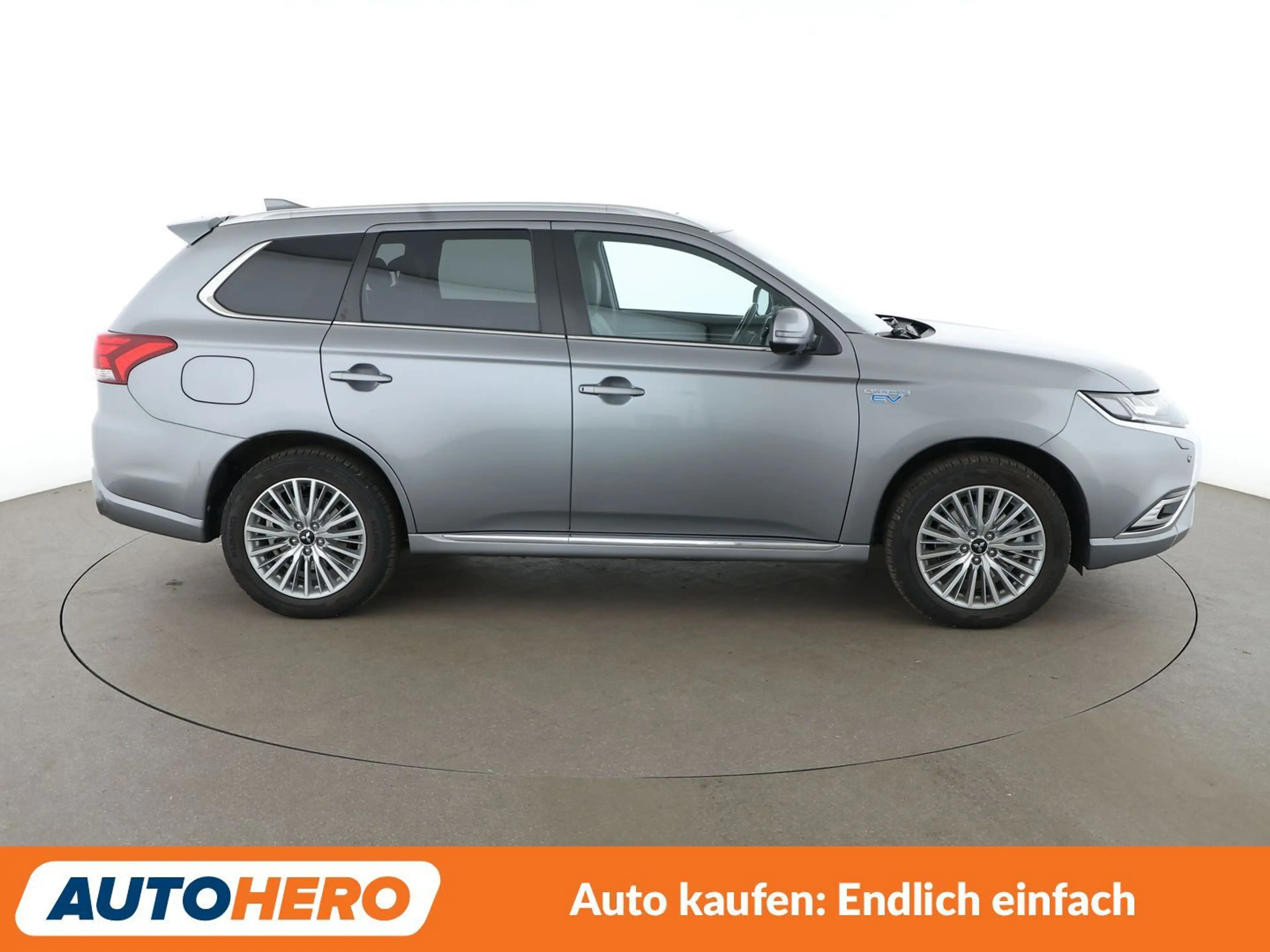 Mitsubishi Outlander 2.4 PHEV Top 4WD Aut.*NAVI*ACC*CAM*PDC*SHZ* — photo 7