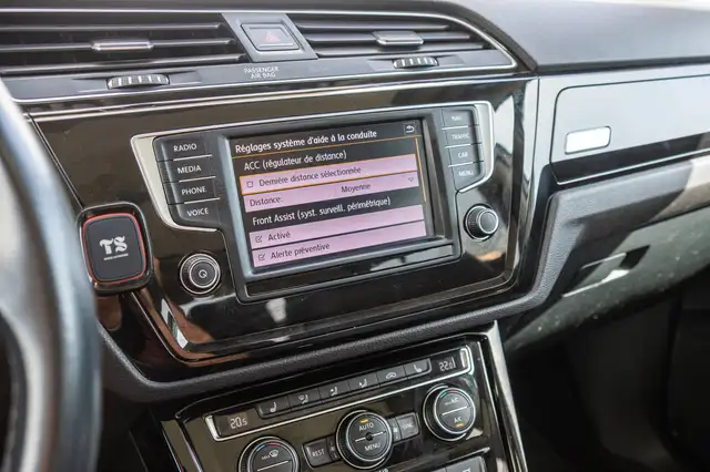 Volkswagen Touran view 30