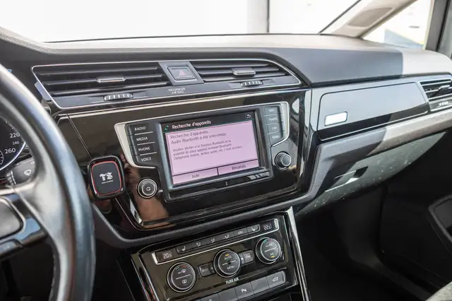 Volkswagen Touran view 22