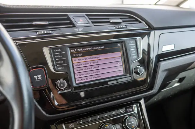 Volkswagen Touran view 25