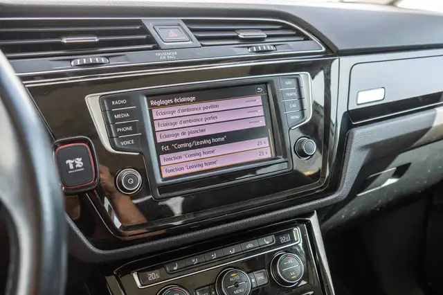 Volkswagen Touran view 28