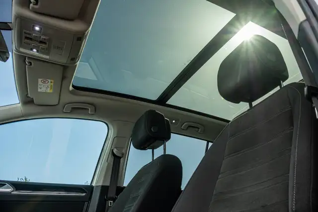 Volkswagen Touran view 15