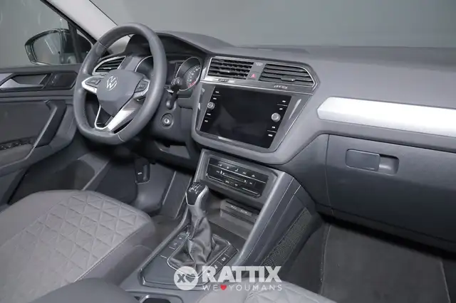 Volkswagen Tiguan view 15