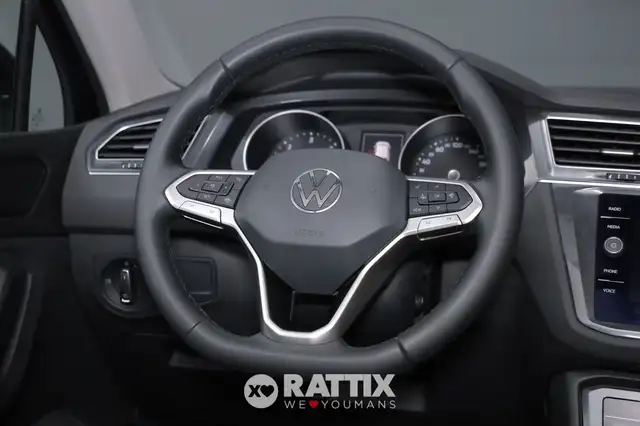 Volkswagen Tiguan view 9