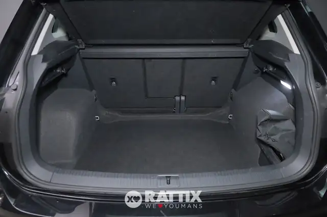 Volkswagen Tiguan view 6