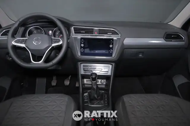 Volkswagen Tiguan view 8