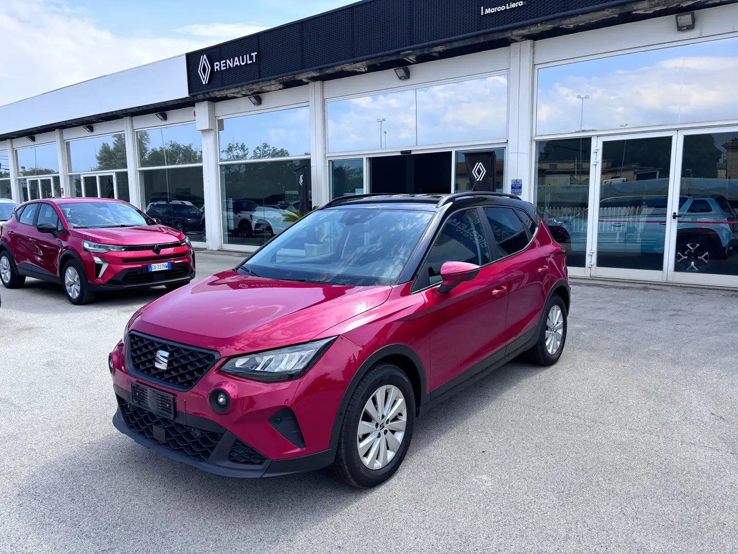 SEAT Arona Arona 1.0 tgi Style 90cv Metano Rojo - 1