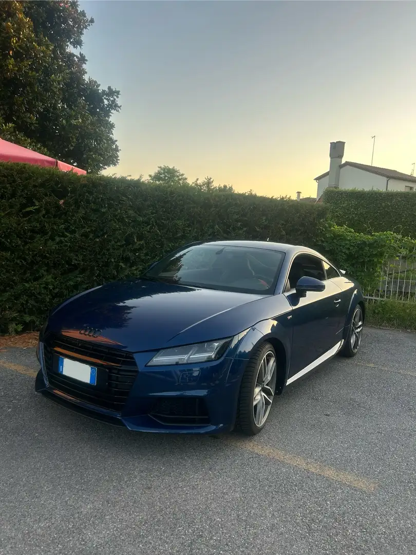 Audi TT Coupe 1.8 tfsi S line s-tronic - 1