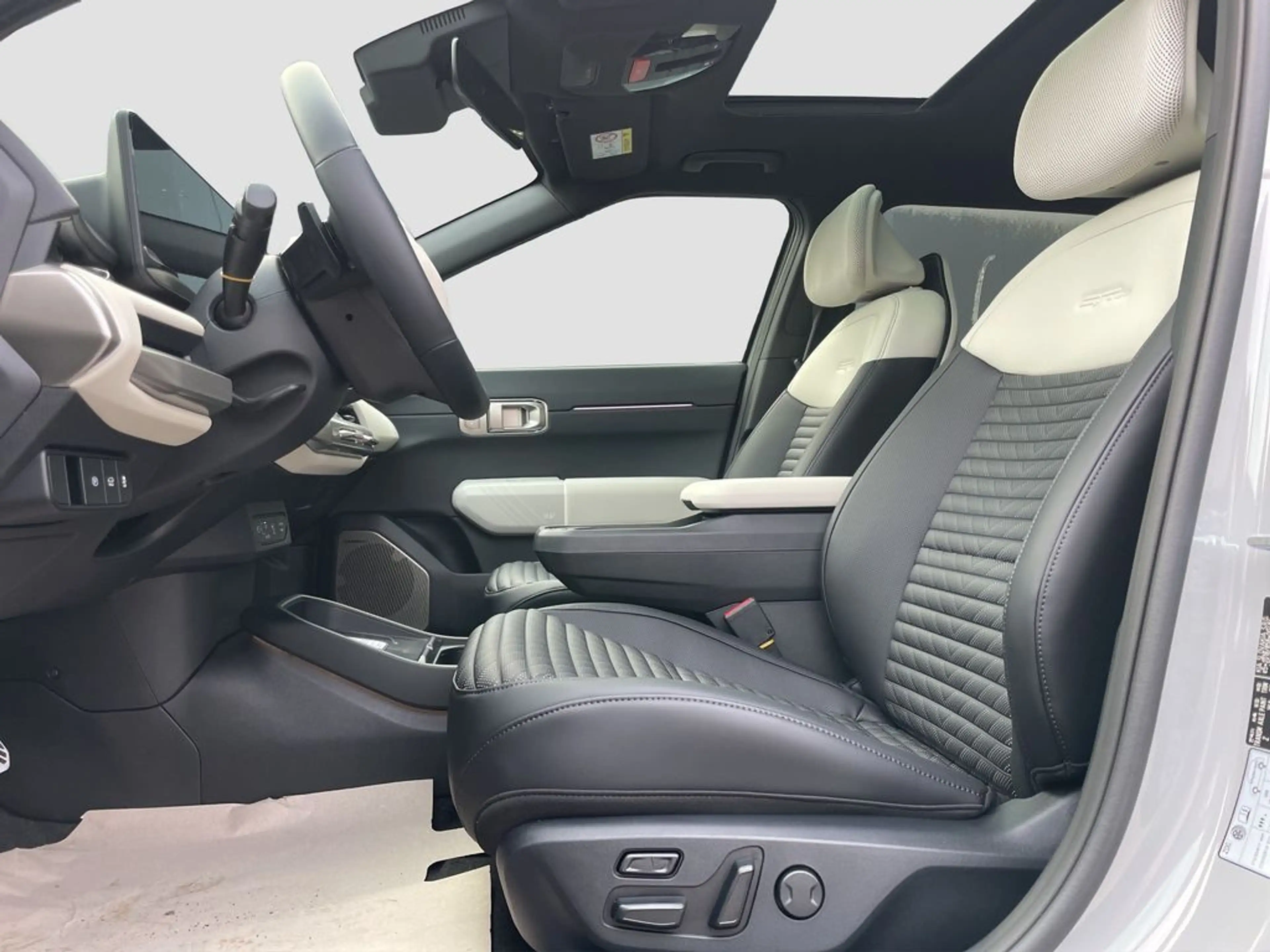 Kia EV4 KIA EV4 GT-Line 81.4kWh Hatchback /Pano / Heatpu — photo 4