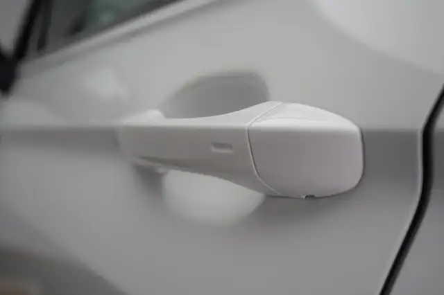 Volkswagen Tiguan Allspace view 11