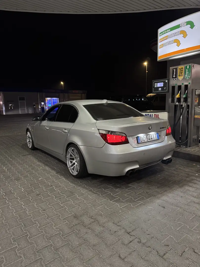 BMW 530 530d E60 231cv 2006 Grigio - 2