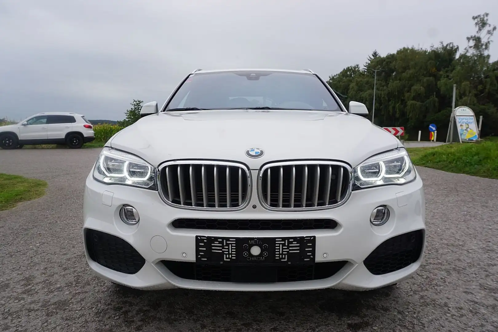 BMW X5 PHEV xDrive40e Österreich-Paket Aut. Weiß - 1