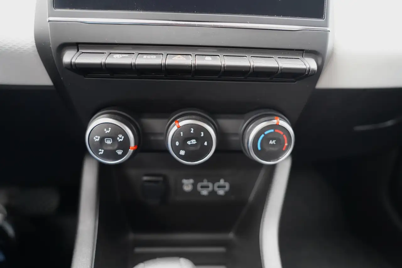 Renault Clio 1.0 TCe 90 Automaat Bleutooth Navigatie Pdc Alu v 25