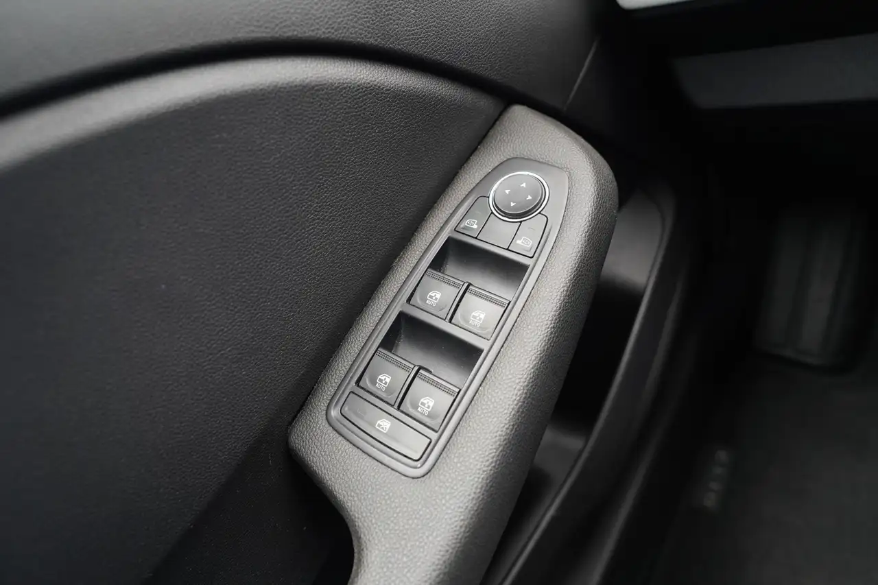 Renault Clio 1.0 TCe 90 Automaat Bleutooth Navigatie Pdc Alu v 28