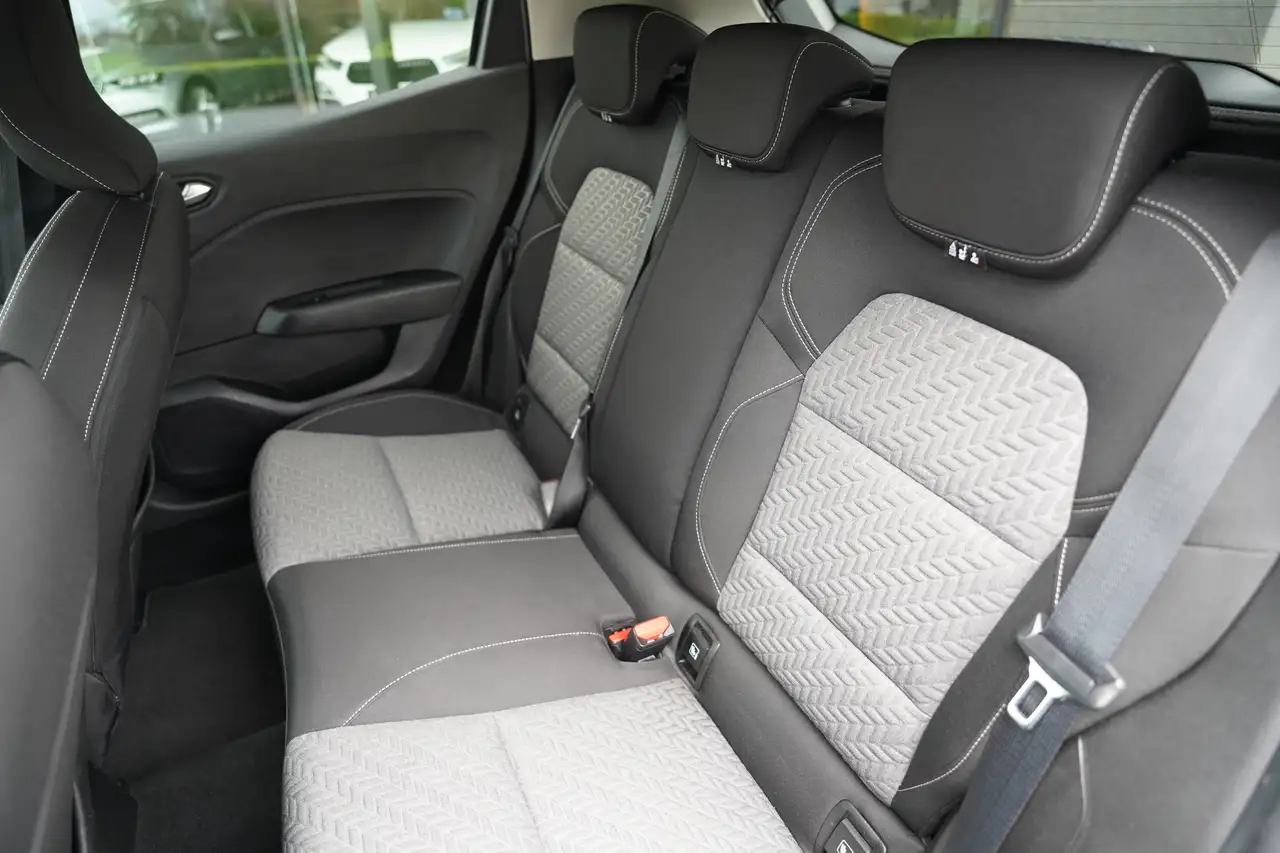 Renault Clio 1.0 TCe 90 Automaat Bleutooth Navigatie Pdc Alu v 30