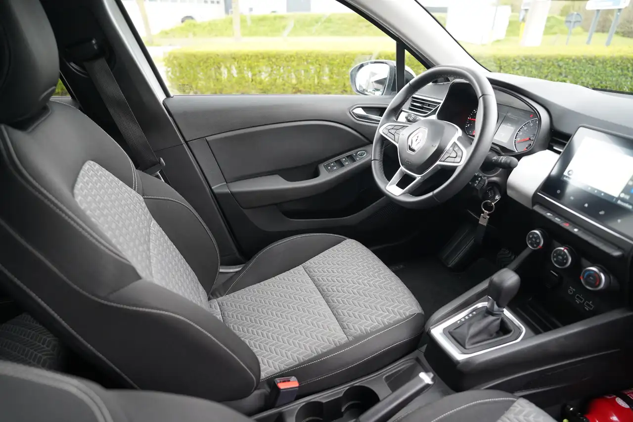 Renault Clio 1.0 TCe 90 Automaat Bleutooth Navigatie Pdc Alu v 12