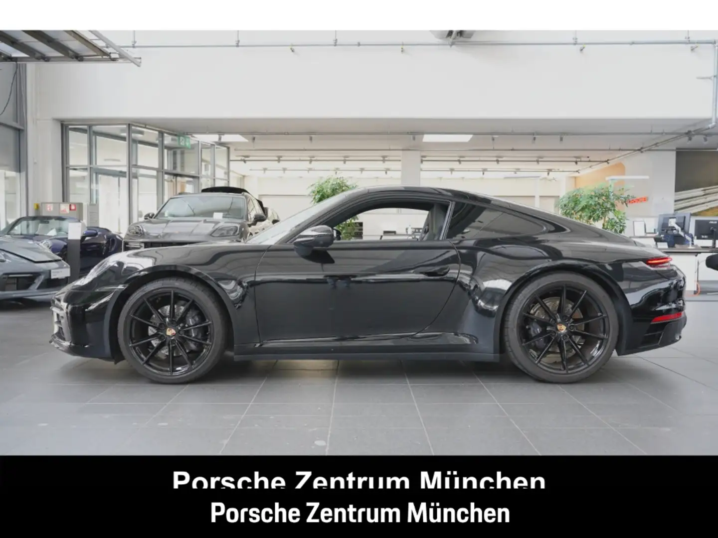 Porsche 992 911 Carrera BOSE Sport-Chrono Sportabgas LED Zwart - 2