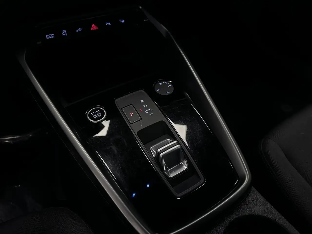 Audi A3 40 TFSIe*PHEV*S-TRONC*CARPLAY*CAM*ACC*, миниатюра 22
