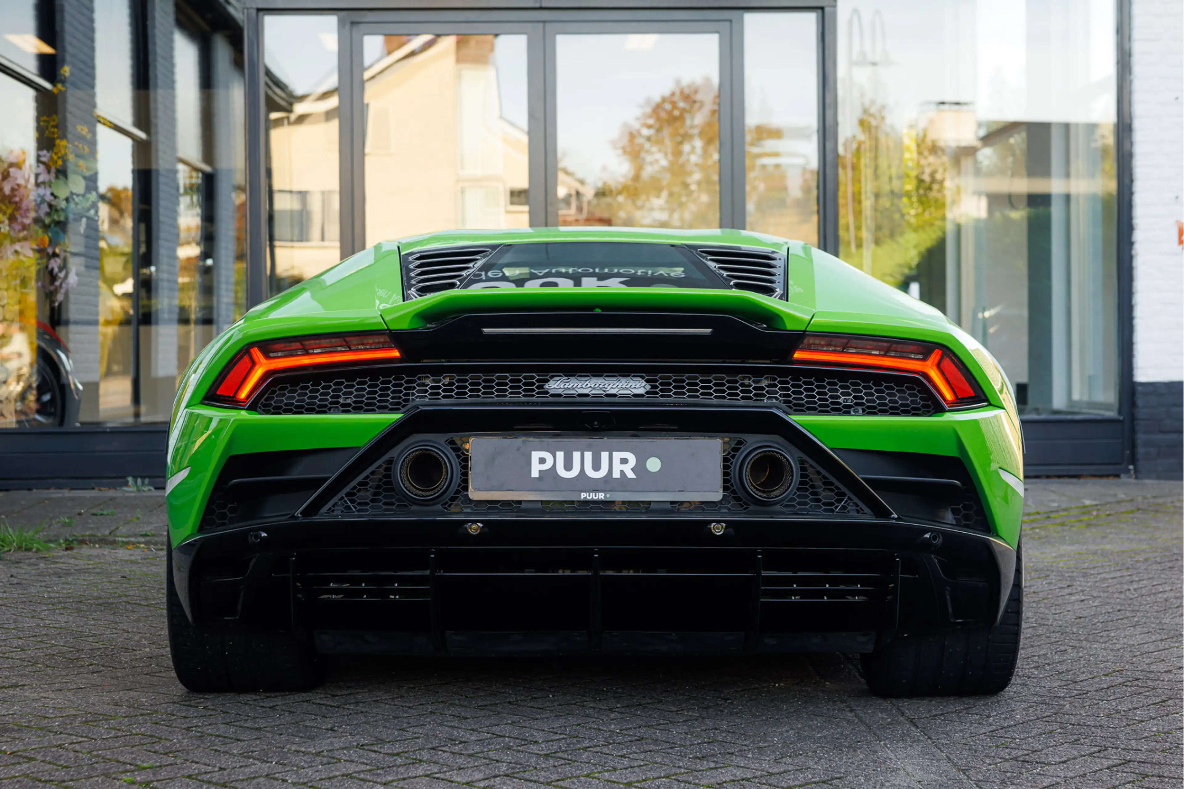 Lamborghini Huracán 5.2 V10 EVO ''Verde Mantis Pearl'' Lift - Sensonum — photo 12