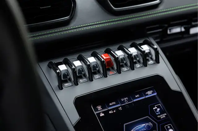 Lamborghini Huracan view 21