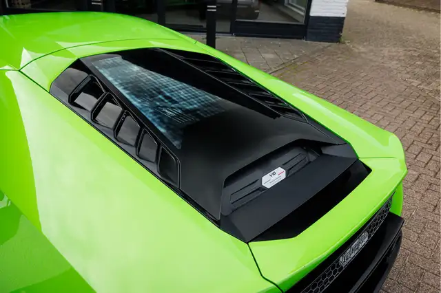 Lamborghini Huracan view 14