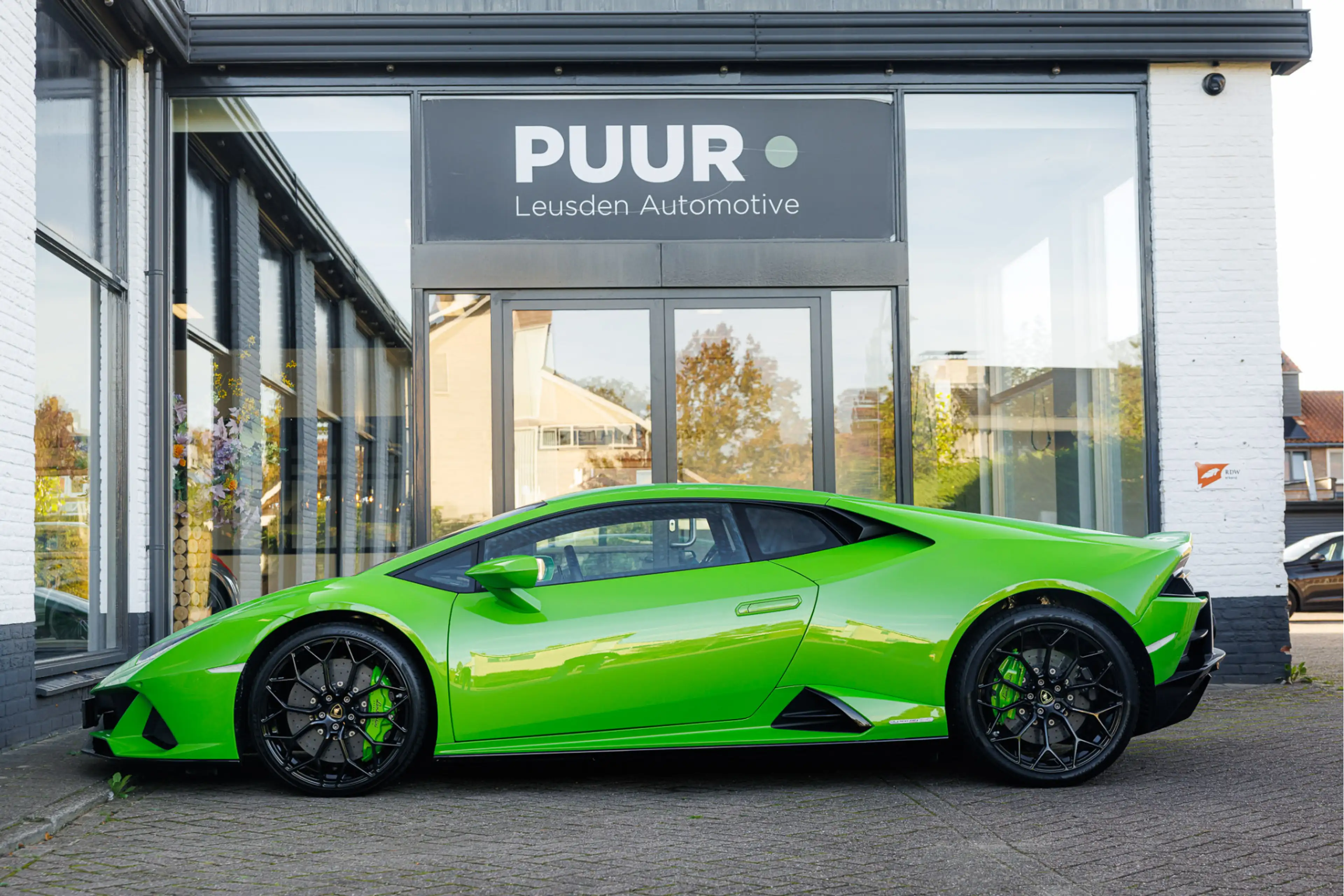 Lamborghini Huracán 5.2 V10 EVO ''Verde Mantis Pearl'' Lift - Sensonum — photo 2
