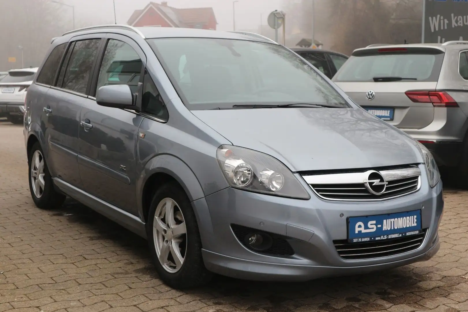 Opel Zafira Design Edition OPC-Line *1.HD/7-SITZ/AHK* Gris - 1