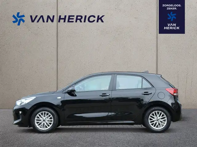 Kia Rio view 2