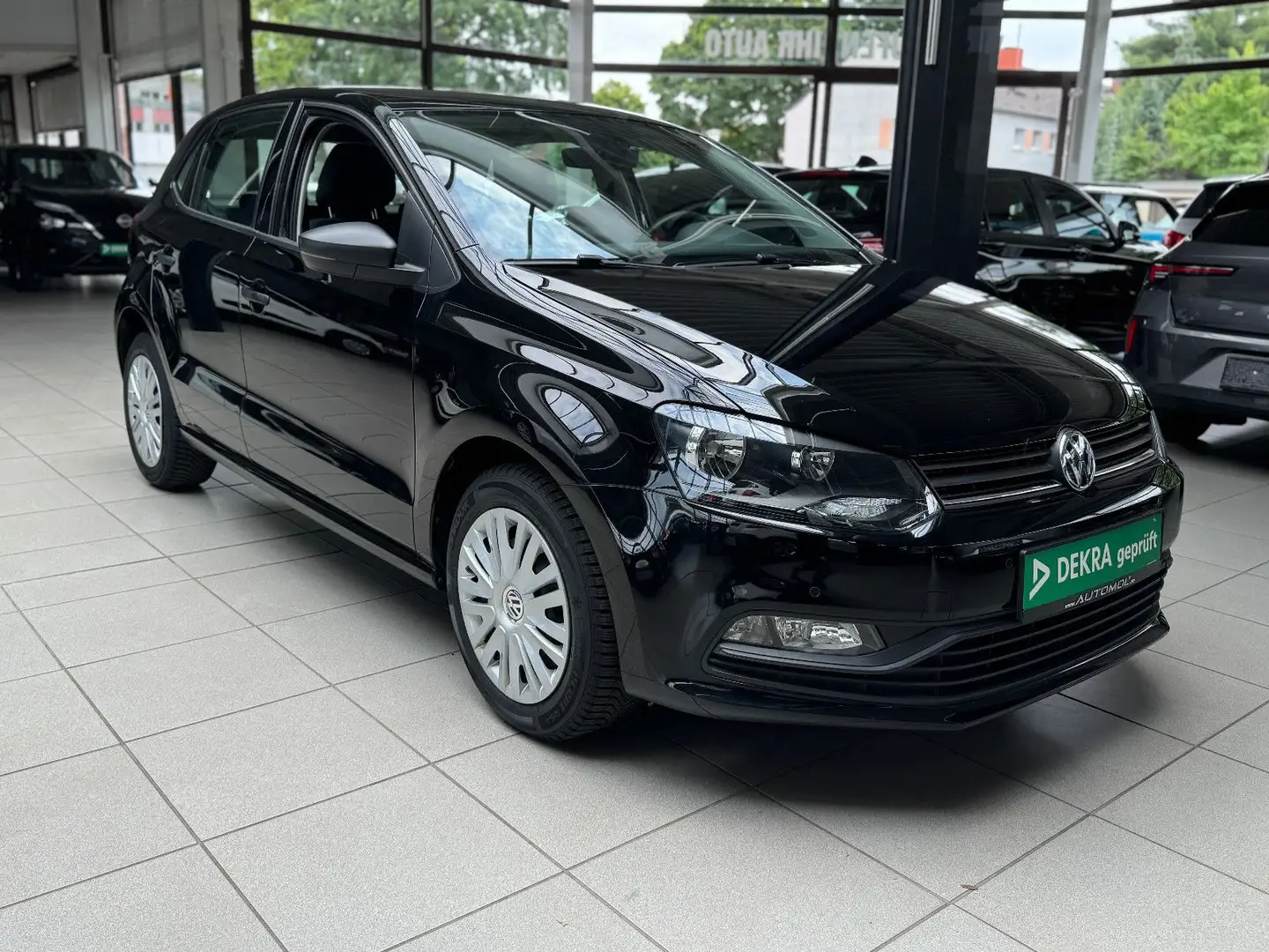 Volkswagen Polo V Trendline 1.0 *Discover Pro*PDC*Temp.* Noir - 1