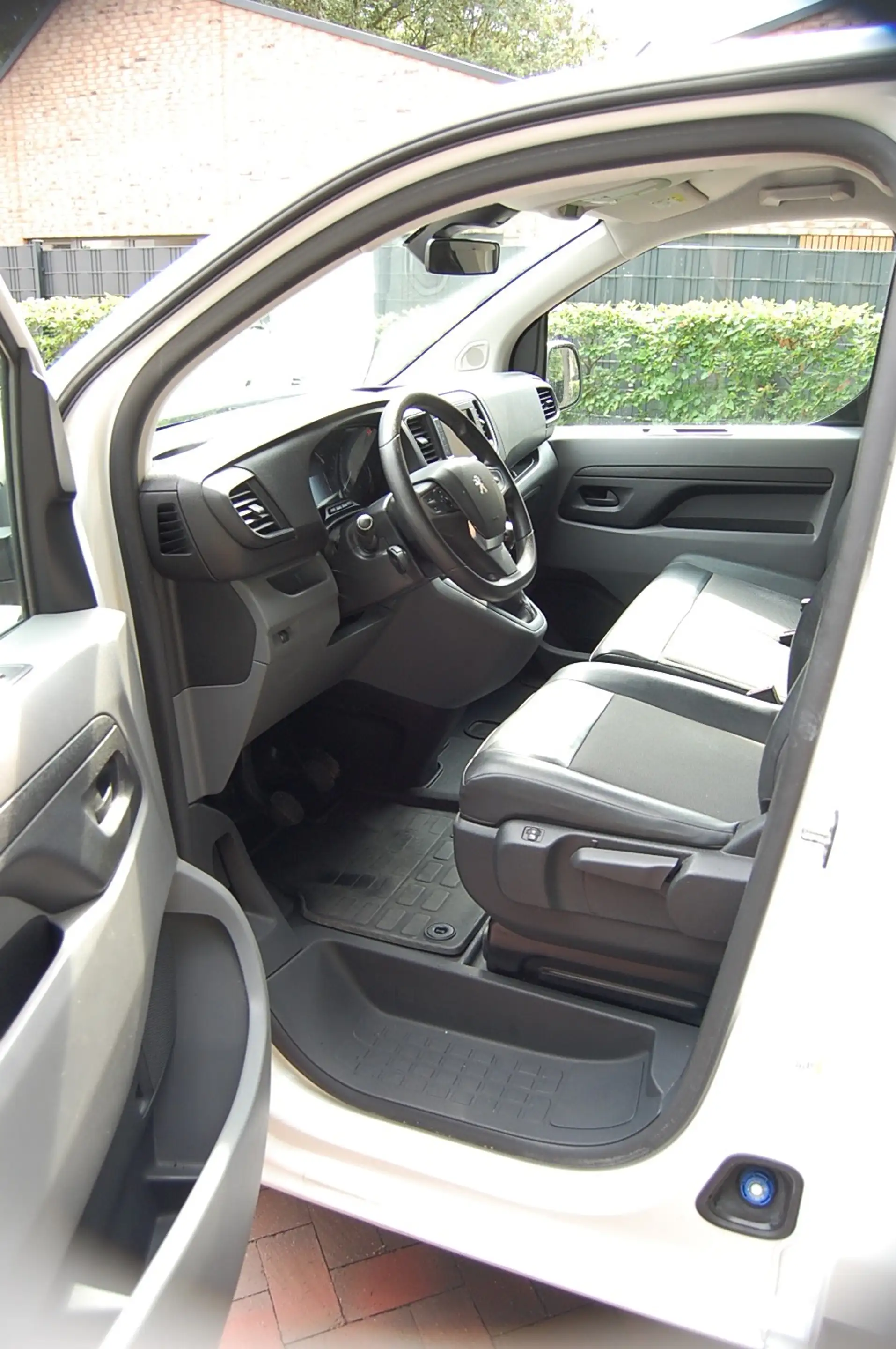 Peugeot Expert Premium L3 2.0 AHK 2.5t Navi Klima Regal — photo 5