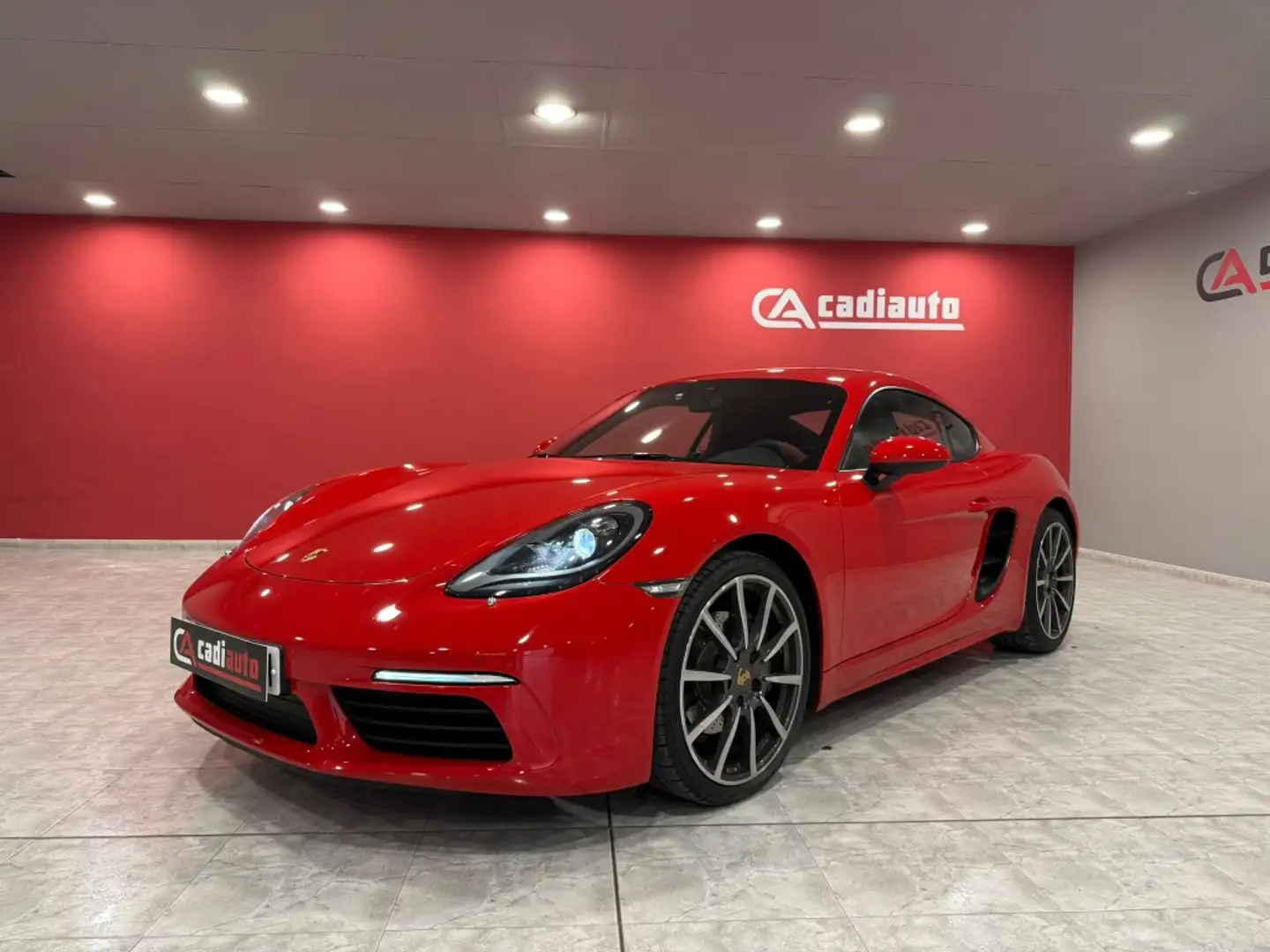 Porsche 718 Cayman PDK Rojo - 1