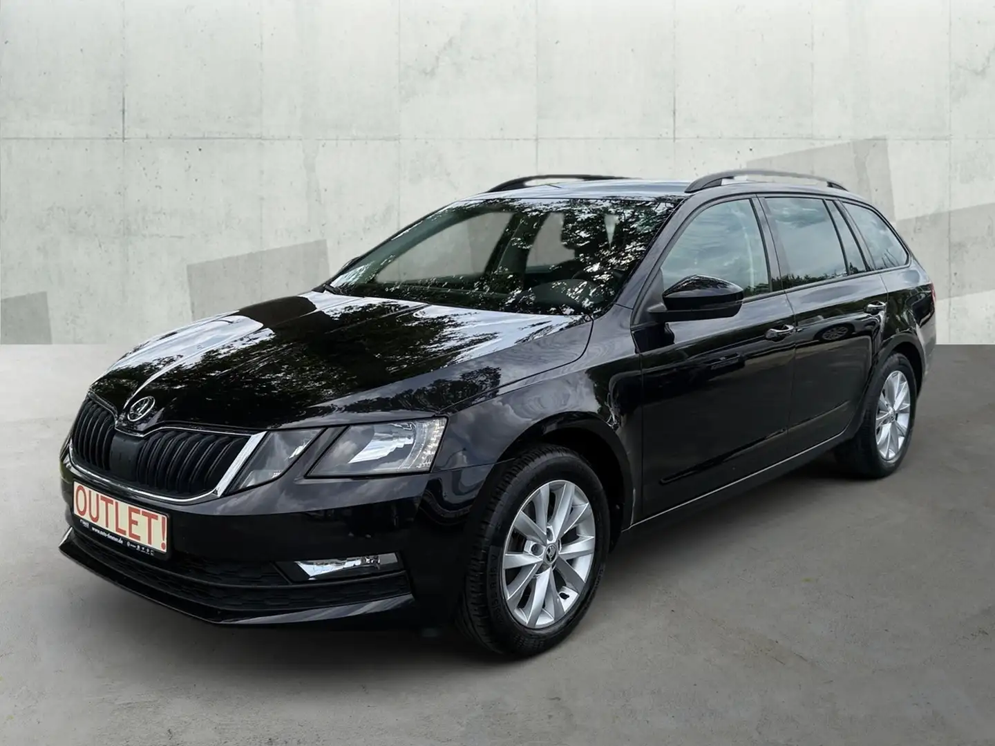 Skoda Octavia III Combi Octavia III Combi 2.0 TDI DSG TOUR *NAV Zwart - 2