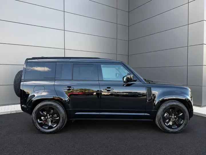 Land Rover Defender 2025, foto 6