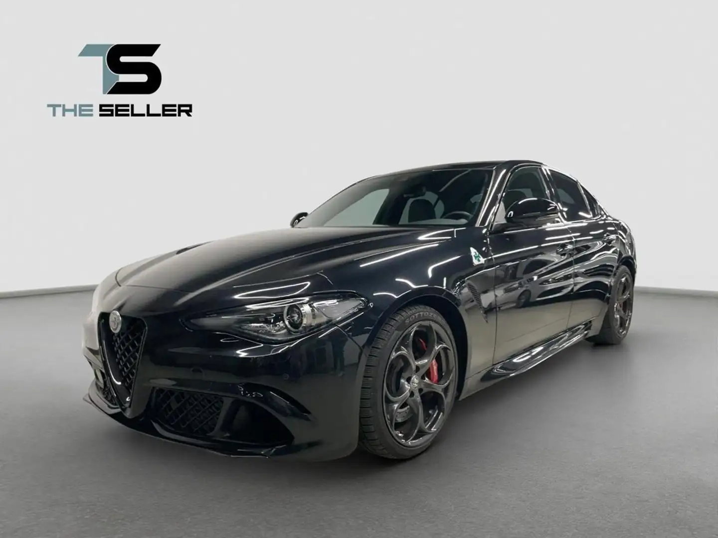 Alfa Romeo Giulia 2.9 T V6 AT8 Quadrifoglio*PROMO* Schwarz - 1