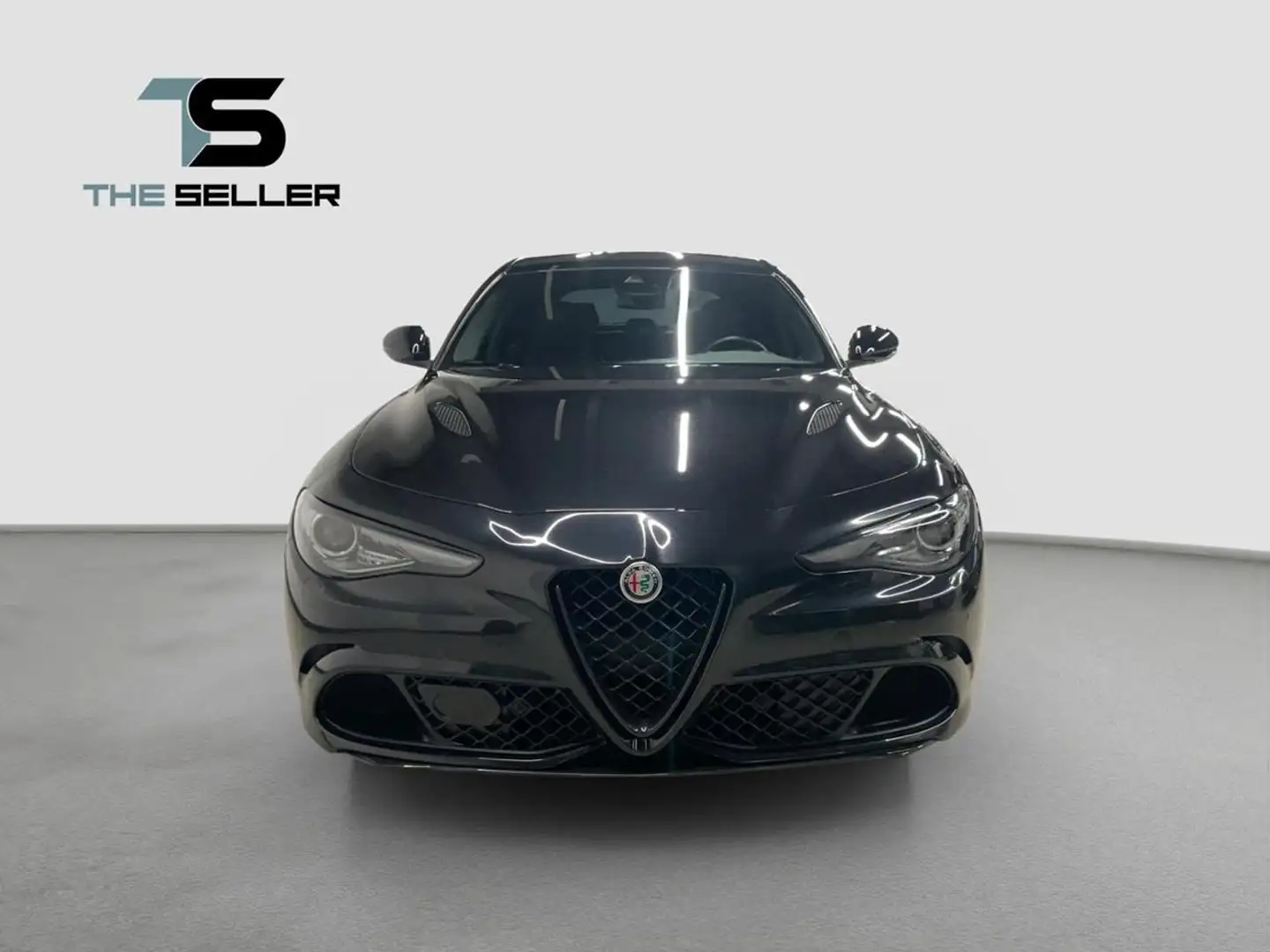 Alfa Romeo Giulia 2.9 T V6 AT8 Quadrifoglio*PROMO* Schwarz - 2