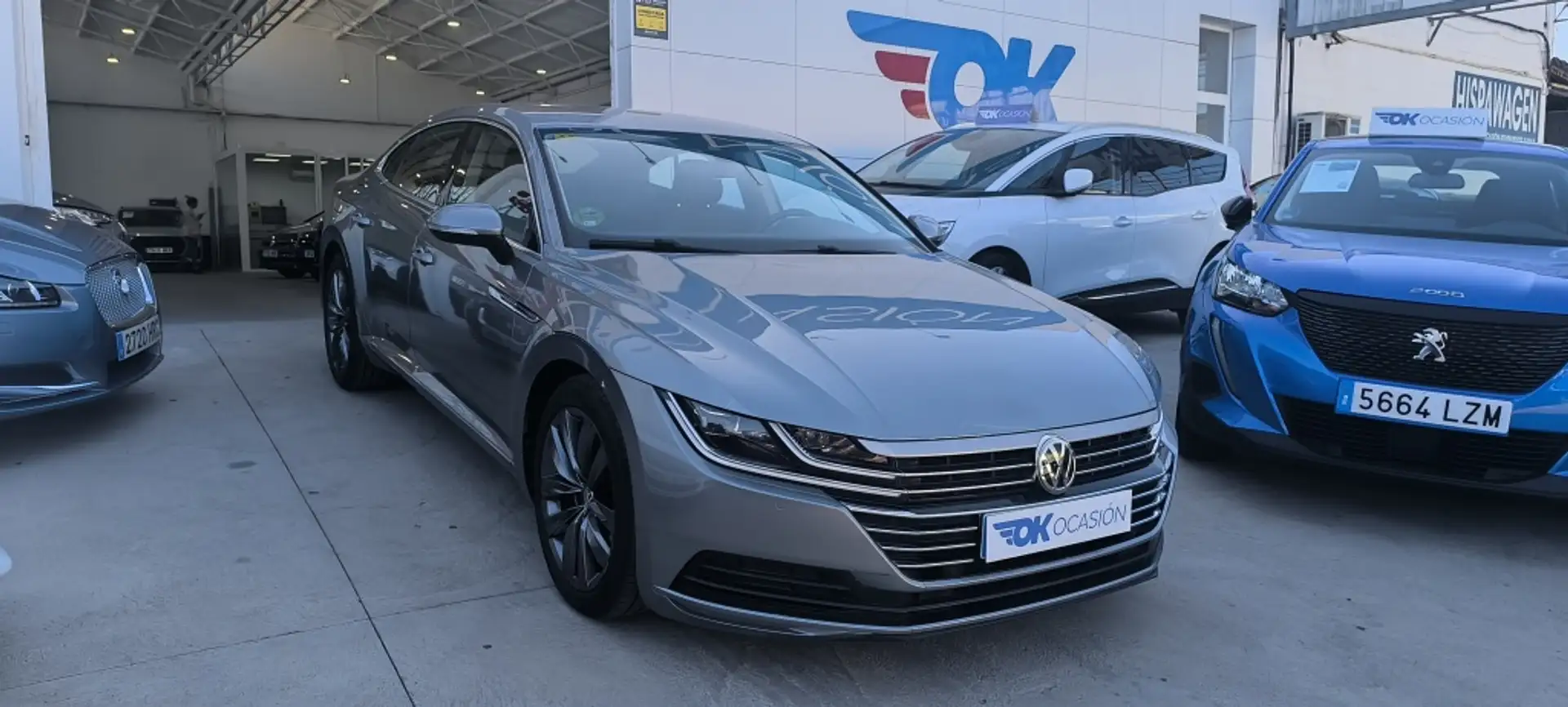 Volkswagen Arteon 2.0TDI Elegance DSG7 110kW Gris - 1