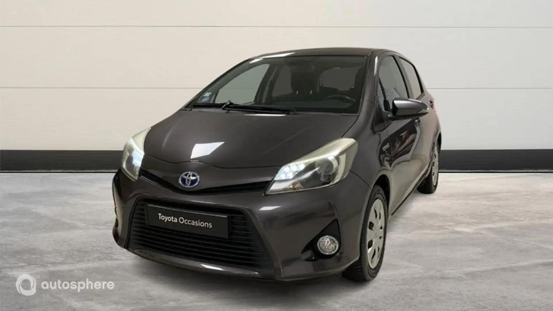 Toyota Yaris HSD 100h Dynamic 5p - 1