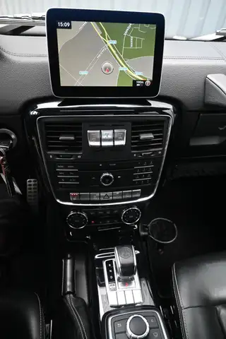 Mercedes-Benz G-Class view 14