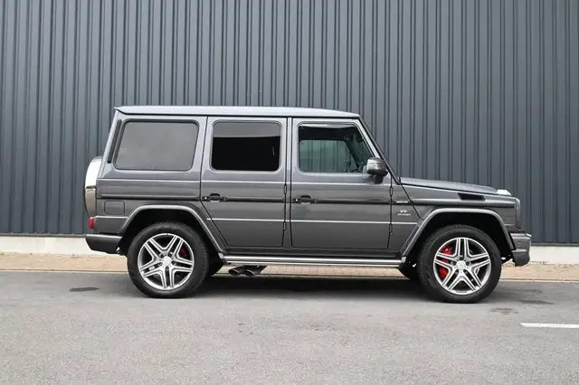 Mercedes-Benz G-Class view 3