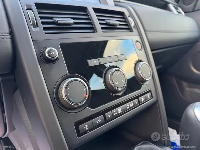 Land Rover Discovery Sport view 10
