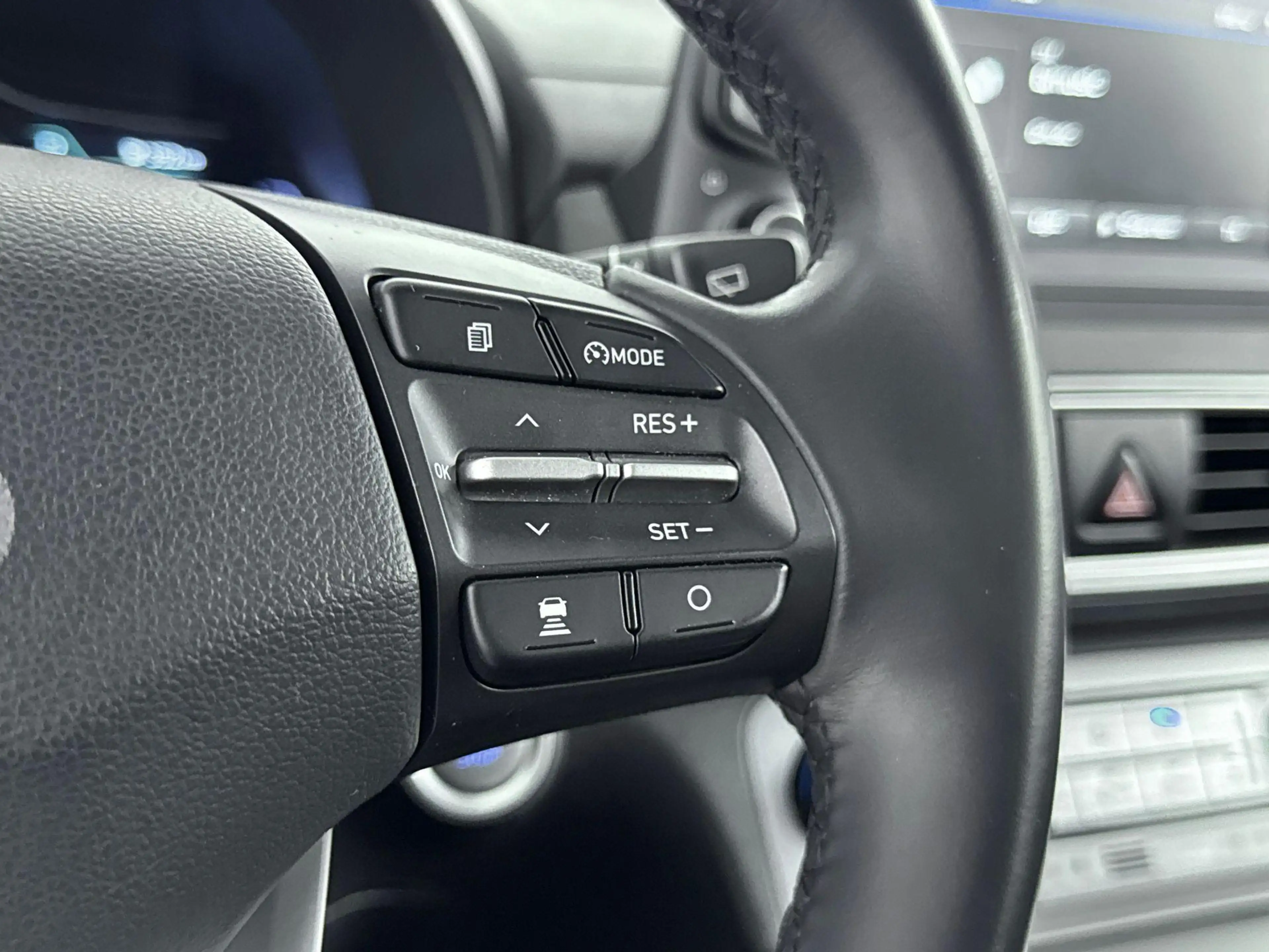 Hyundai KONA EV COMFORT 64 kWh | SoH 95%! | PDC | 3 FASE | WARM — photo 10