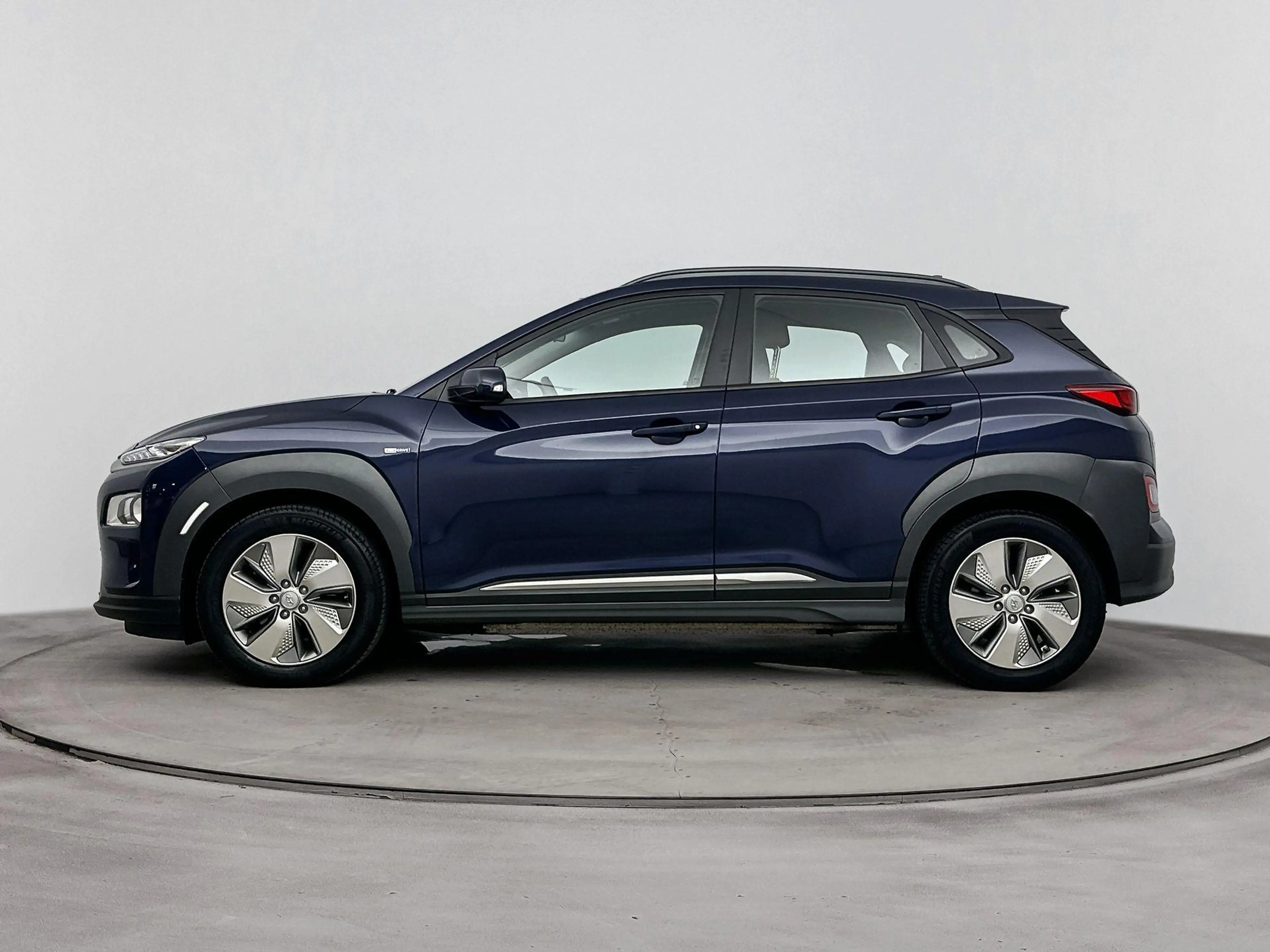 Hyundai KONA EV COMFORT 64 kWh | SoH 95%! | PDC | 3 FASE | WARM — photo 3