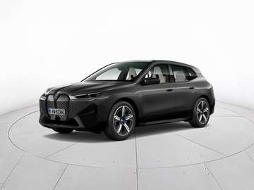 xDrive50 Pacchetto Sportivo